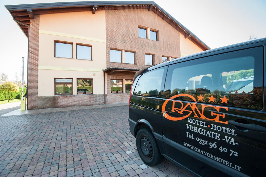 Orange Motel Vergiate Exterior foto