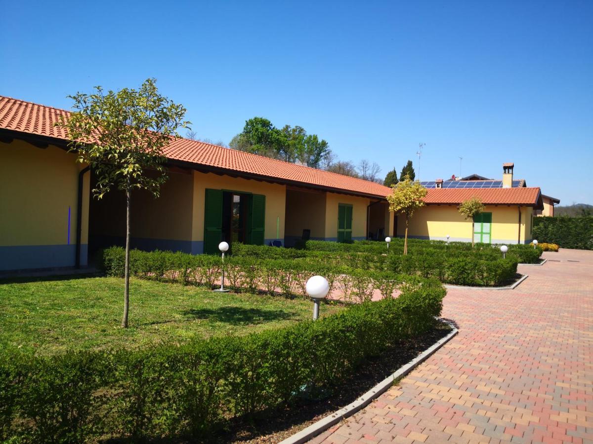Orange Motel Vergiate Exterior foto
